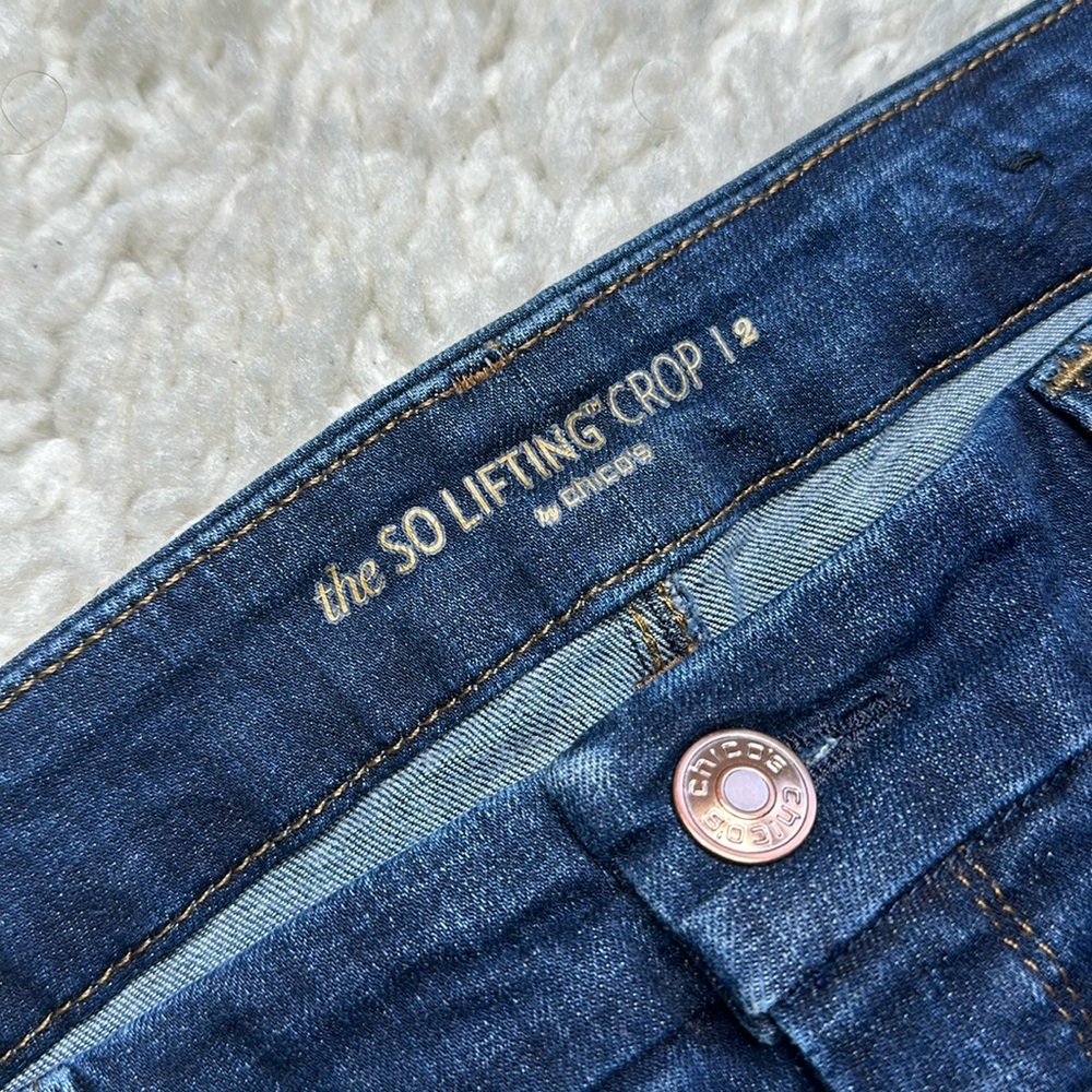 The So Lifting Crop by Chicos Dark Wash Denim Capri Jeans Fitted Casual GG14 - Picture 3 of 9